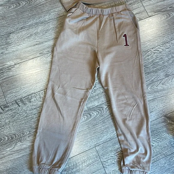Zara sweatsuit - Picture 3 of 7